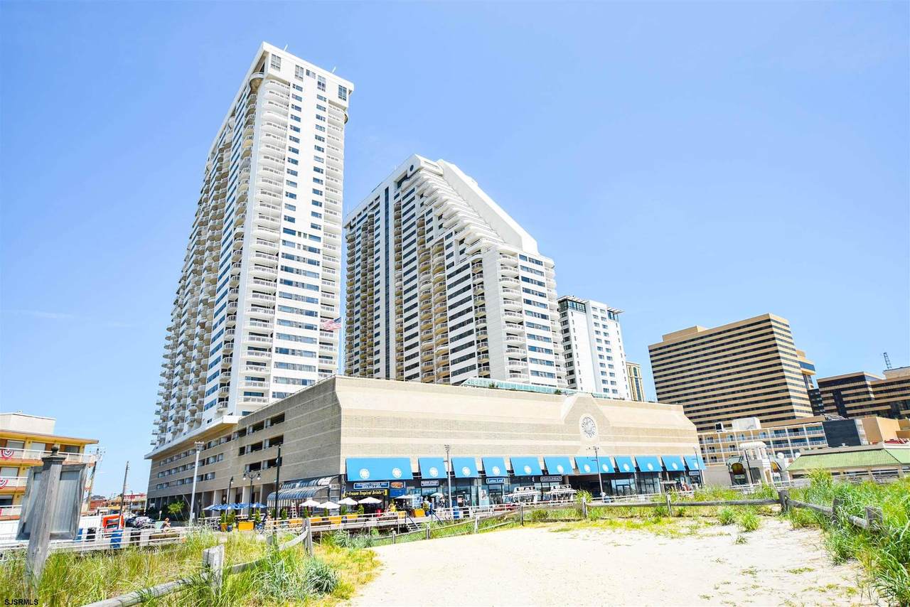 3101 Boardwalk - Photo 1