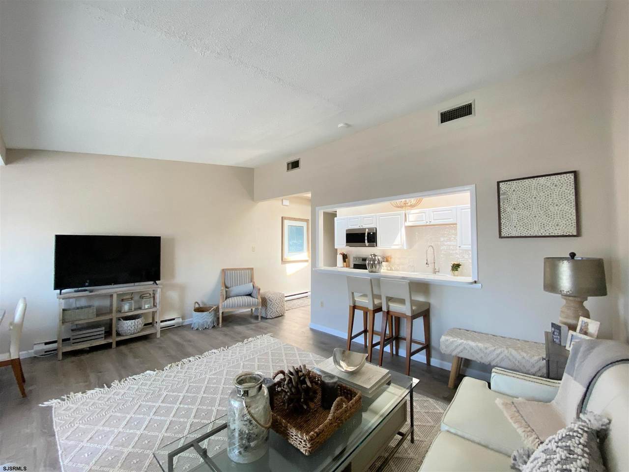 8506 Ventnor - Photo 1