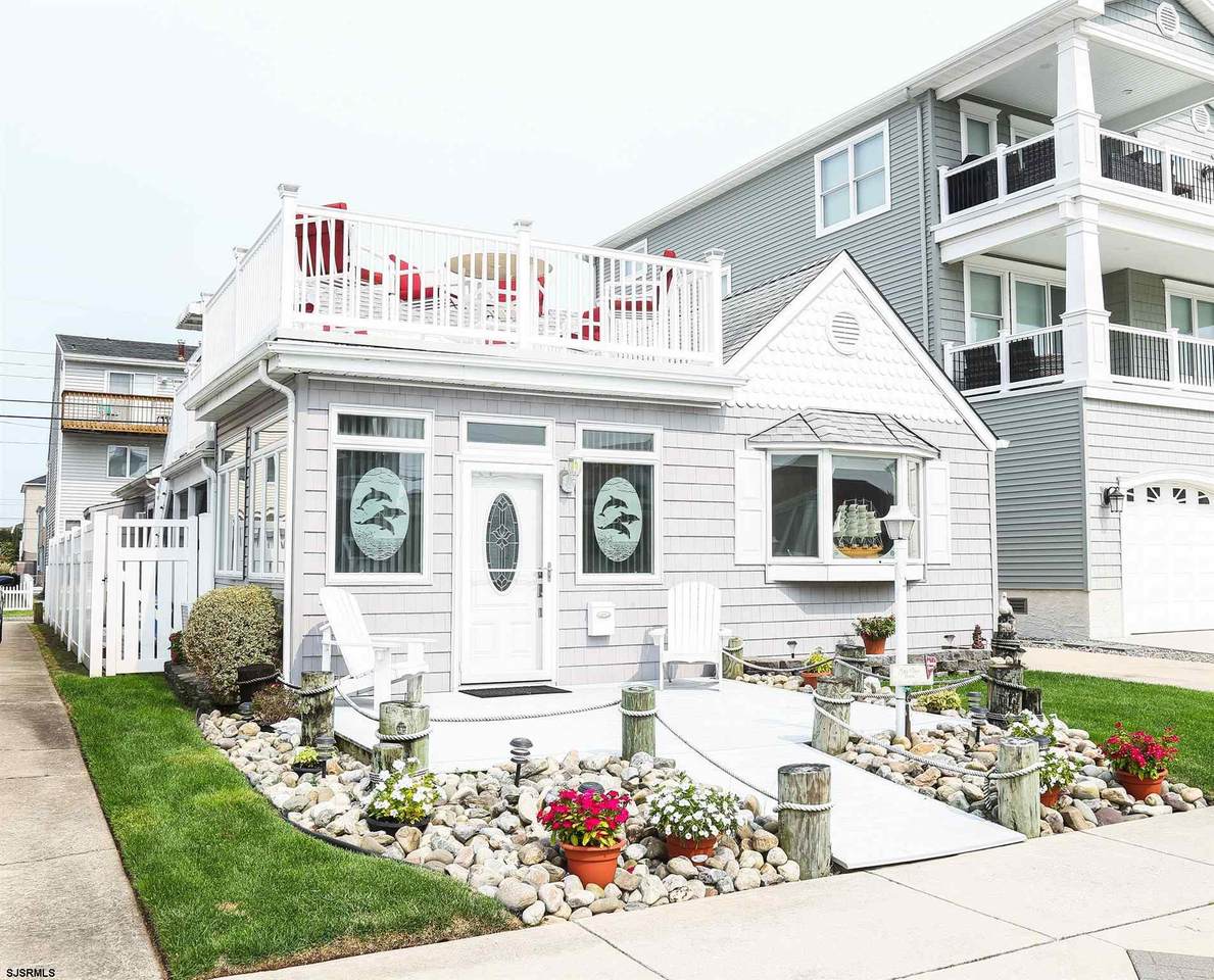 315 39th St S - Photo 1