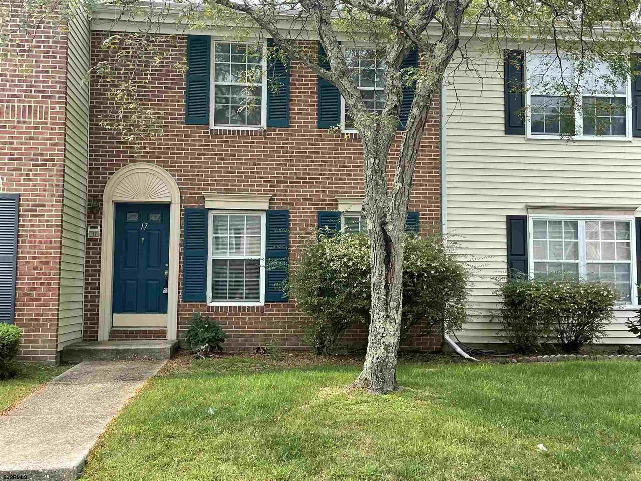 17 Seneca Dr - Photo 1