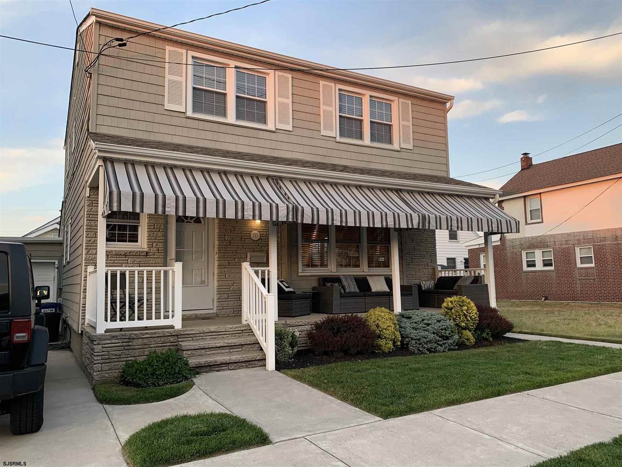 223 Douglas - Photo 1
