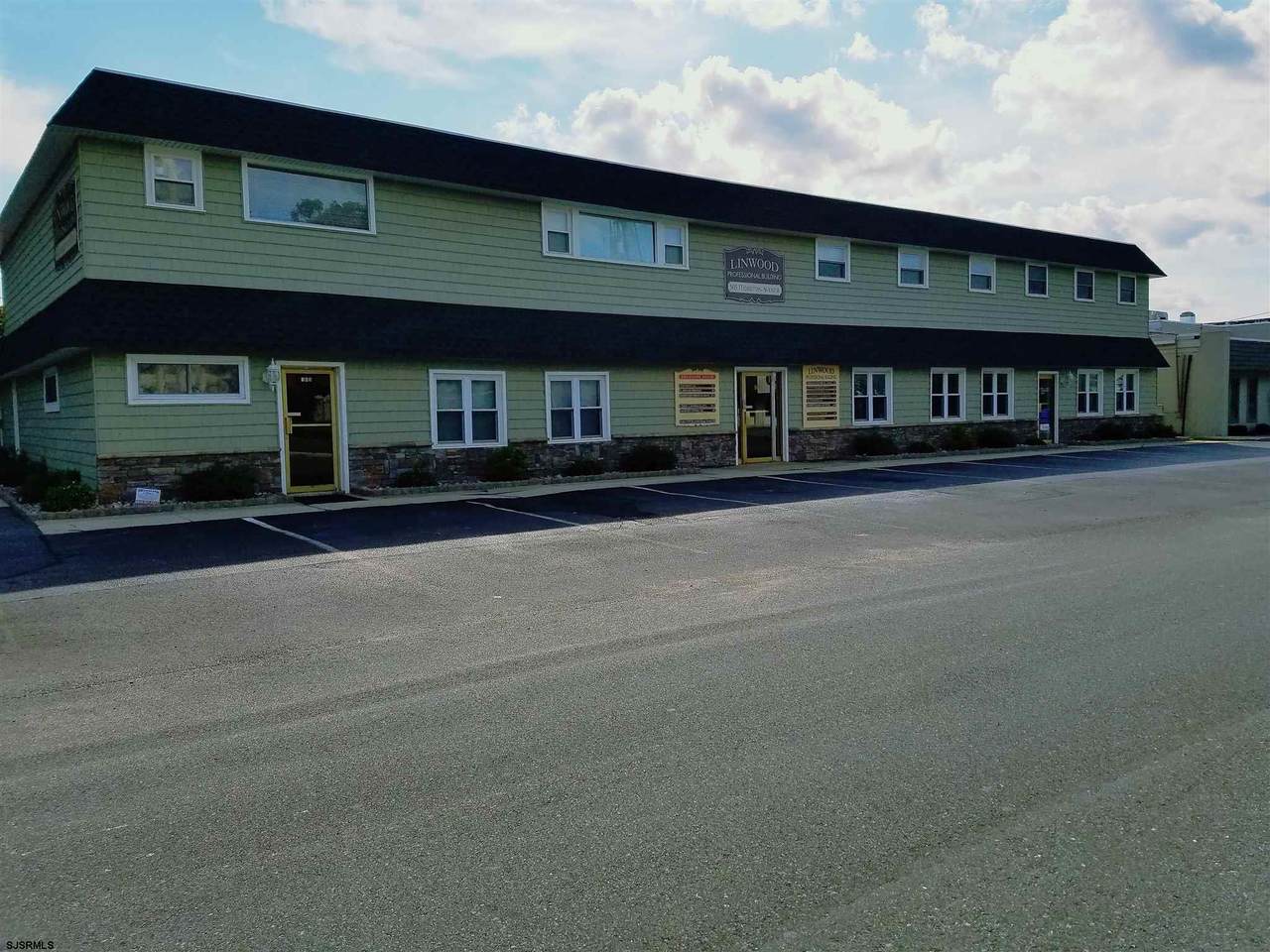 505 Hamilton - Photo 1