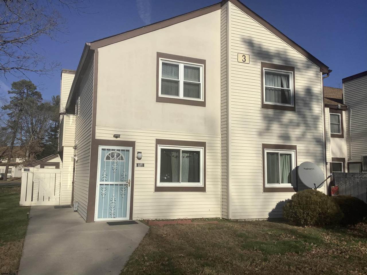 2401 Arbor Ct - Photo 1