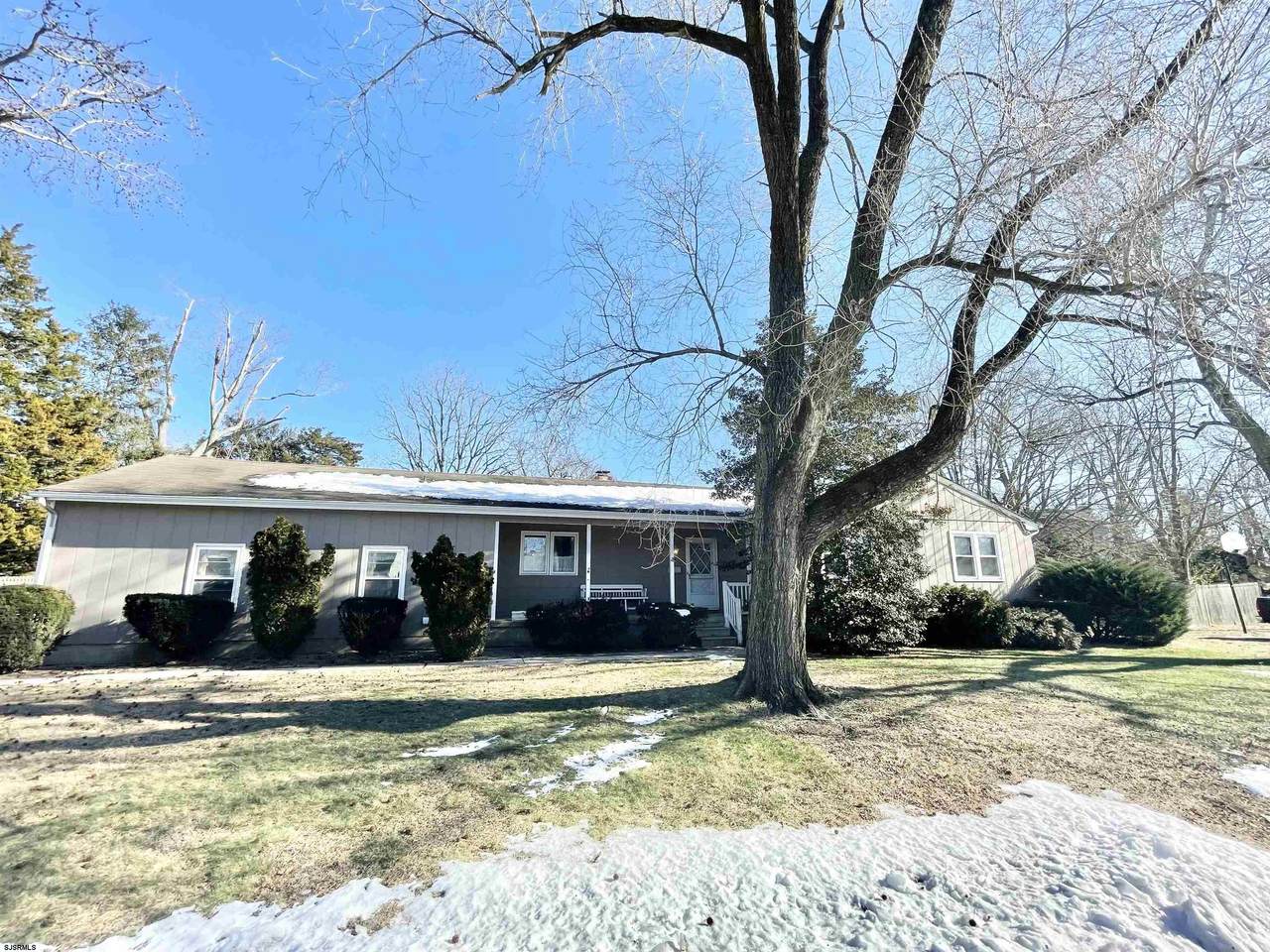 954 Bryant Ave - Photo 1