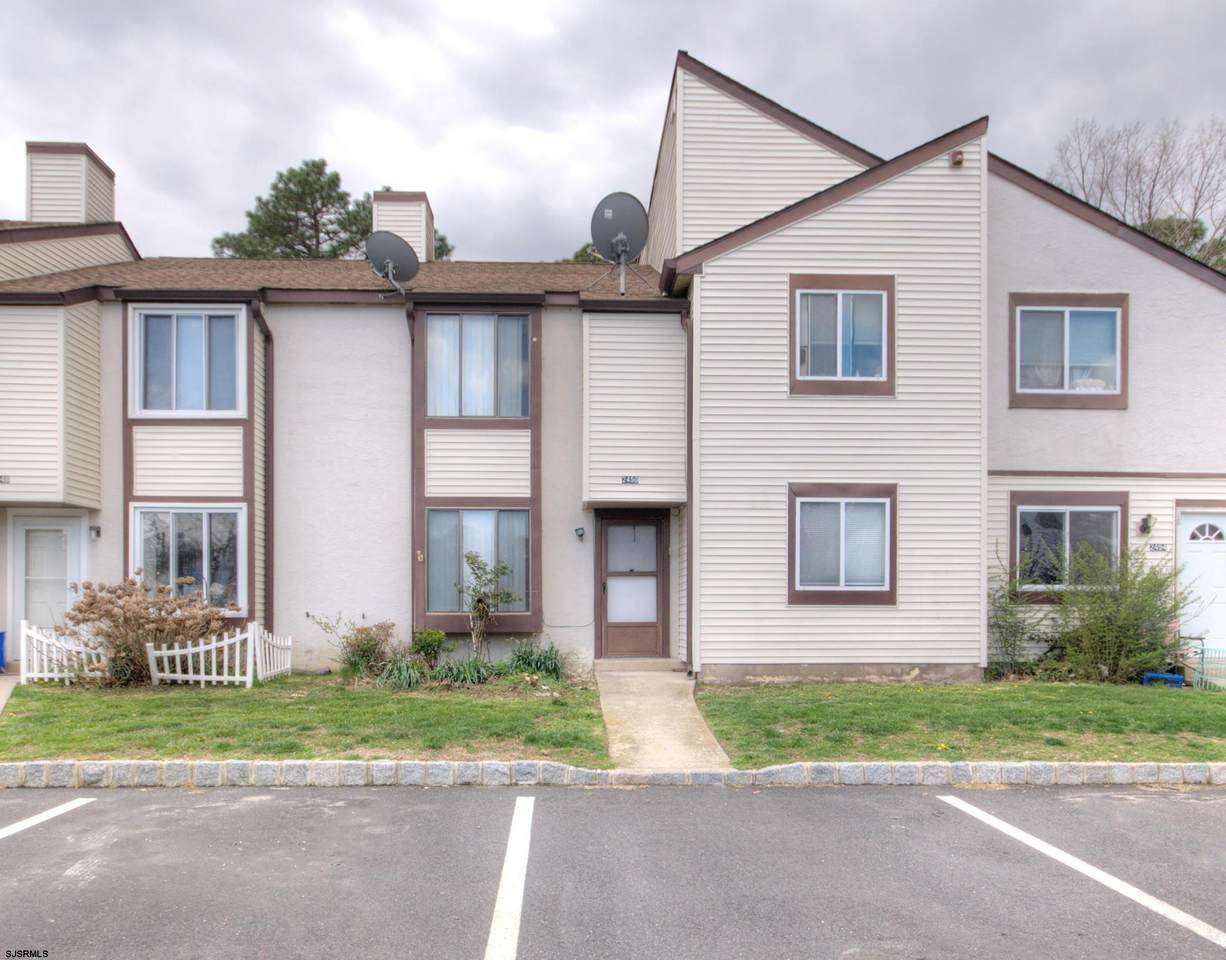 2450 Bayberry Ct - Photo 1