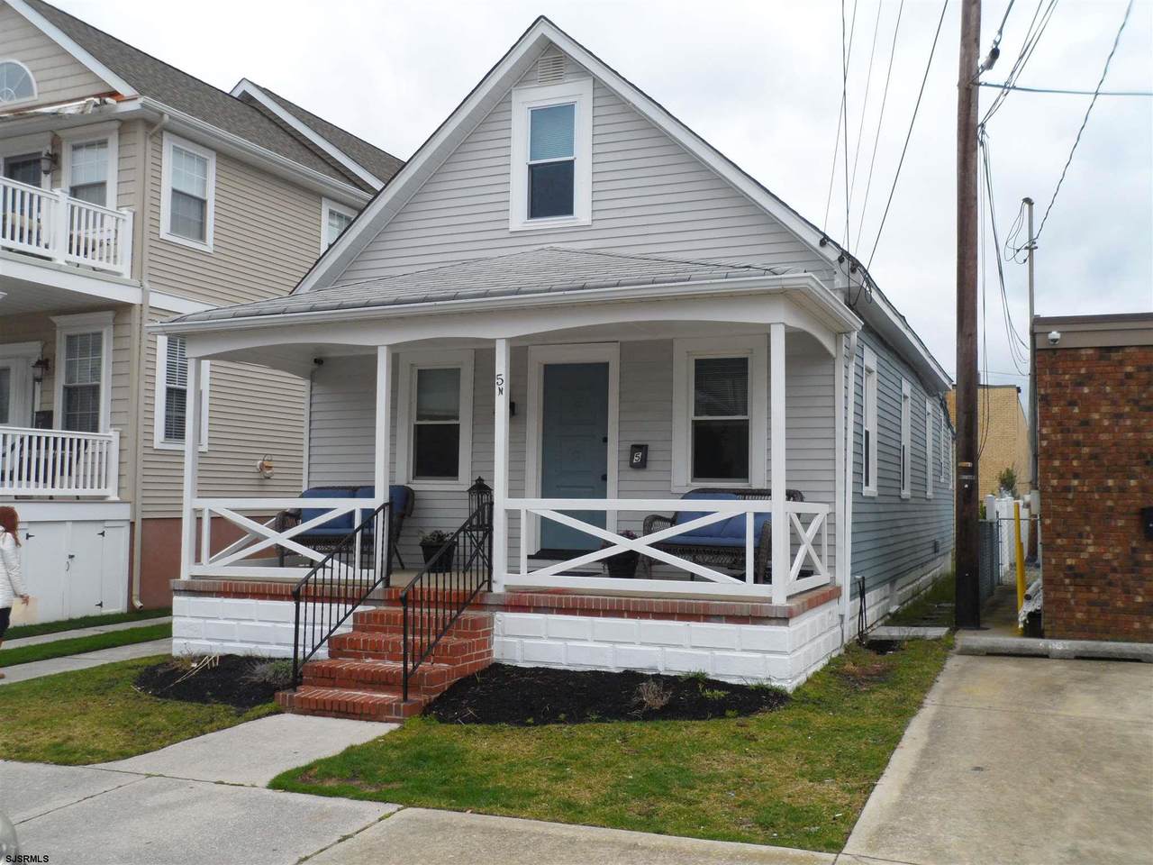 5 Adams - Photo 1