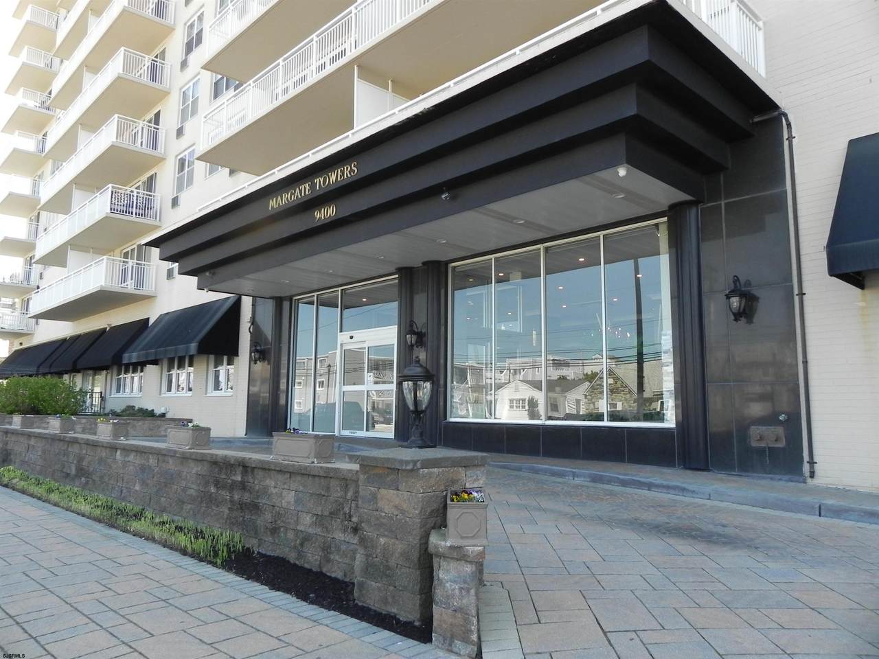 9400 Atlantic Ave - Photo 1