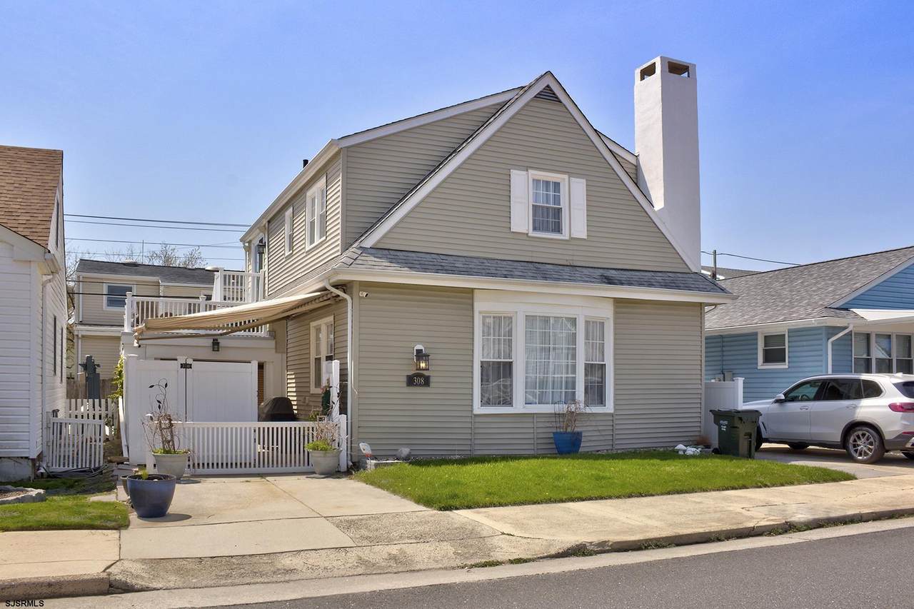 308 Clarendon - Photo 1