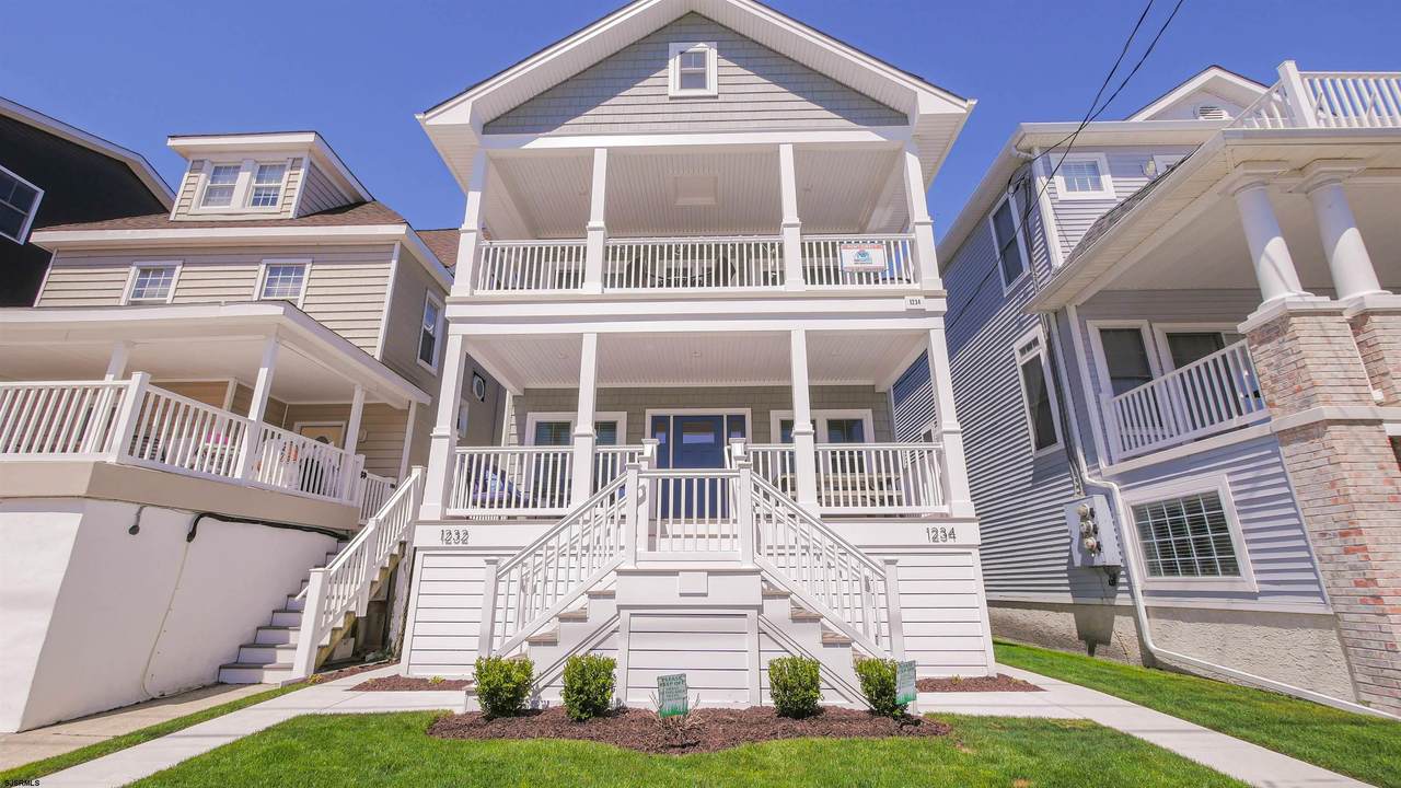 1232 Asbury - Photo 1