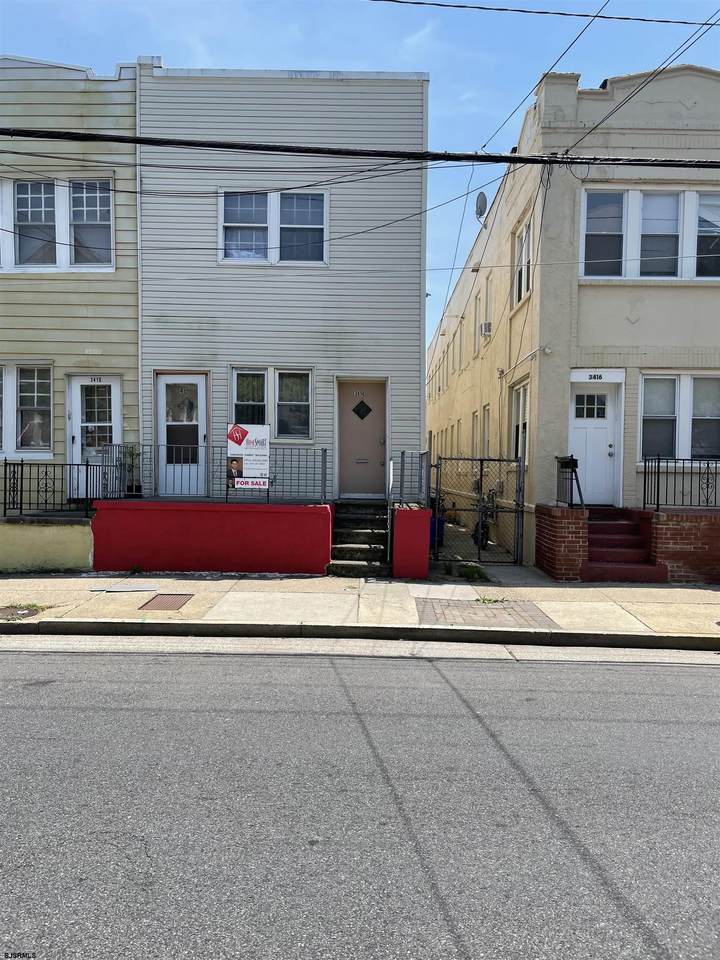 3412 Winchester - Photo 1