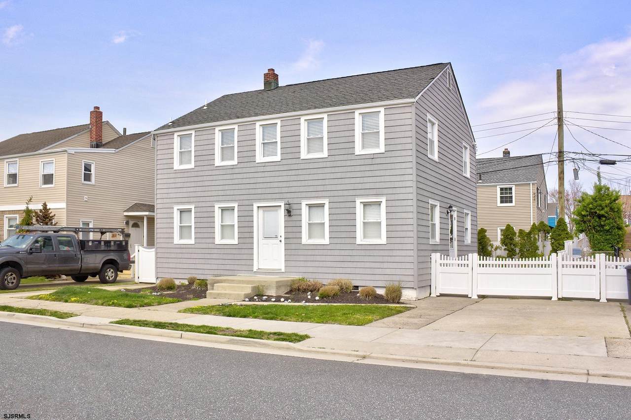 205 Harding - Photo 1