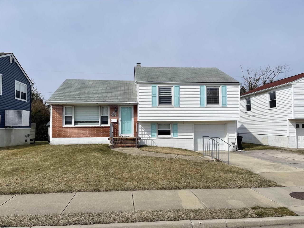 8101 Amherst - Photo 1