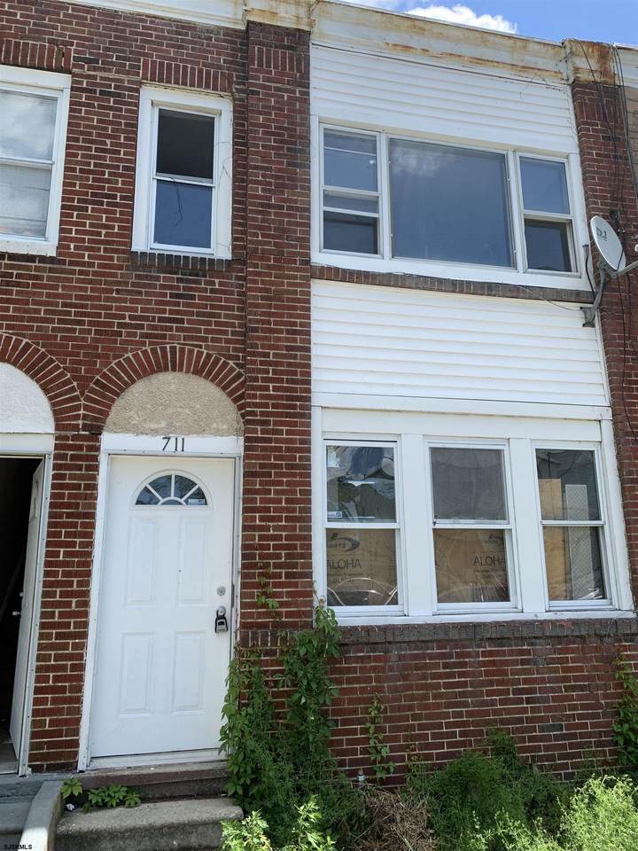 711 Michigan - Photo 1