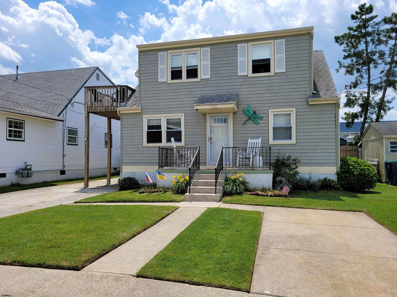 100 10th St N - Photo 1
