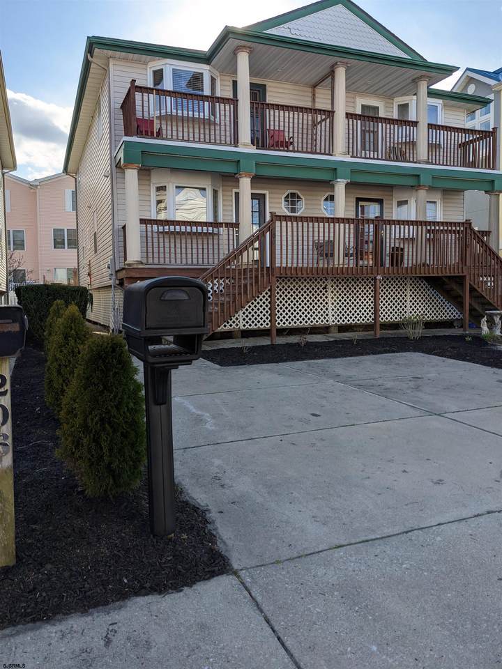 208 Decatur - Photo 1
