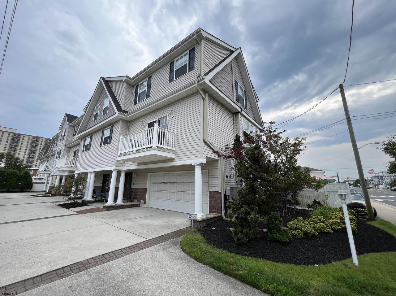 9612 Ventnor - Photo 1