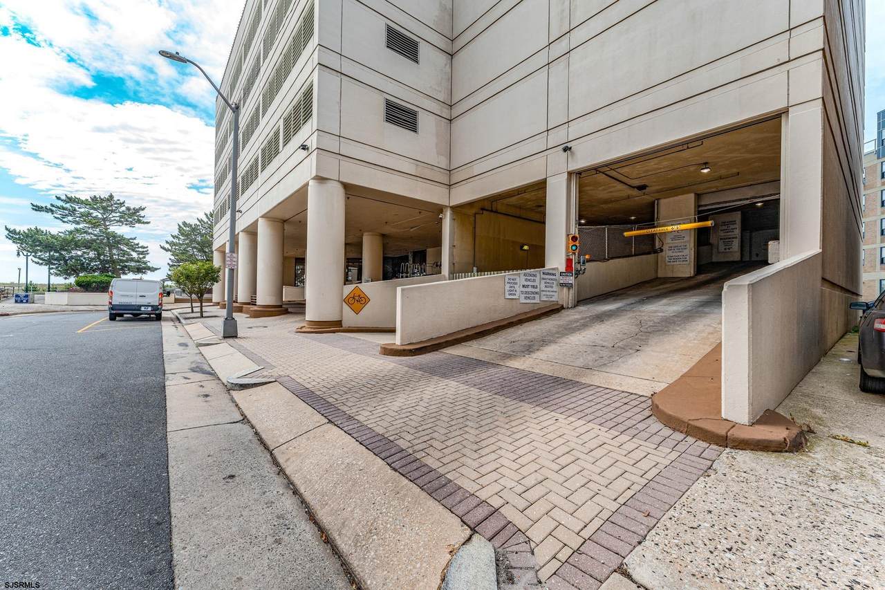3851 Boardwalk - Photo 1