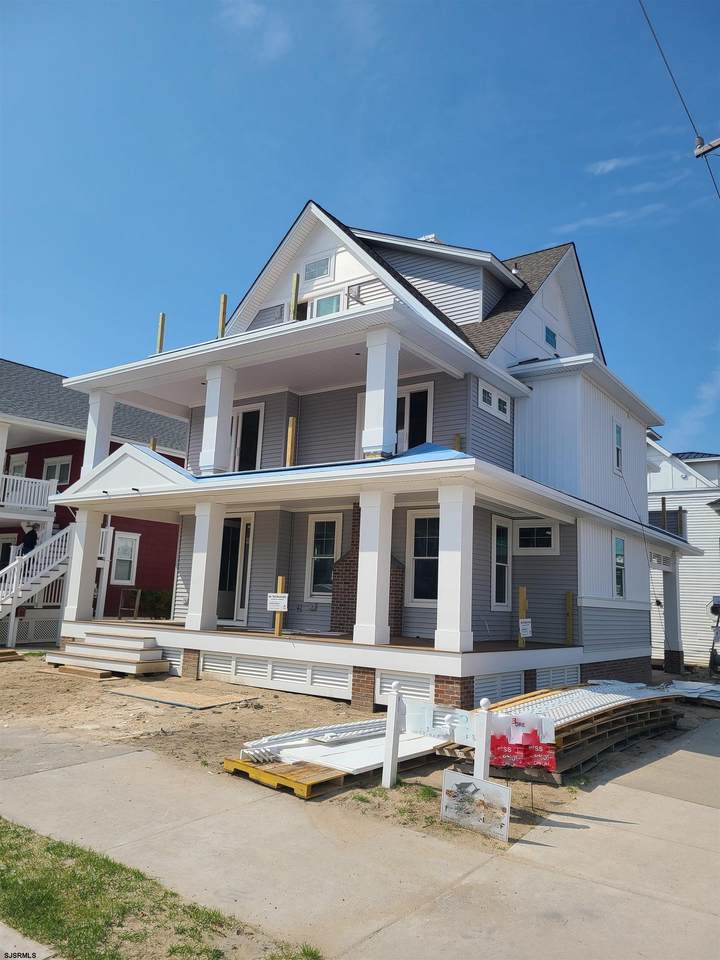 800 Saint Charles - Photo 1
