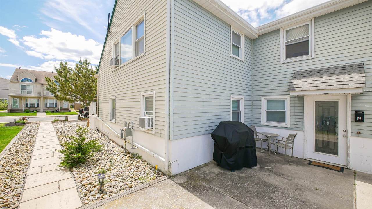 323 38th - Photo 1