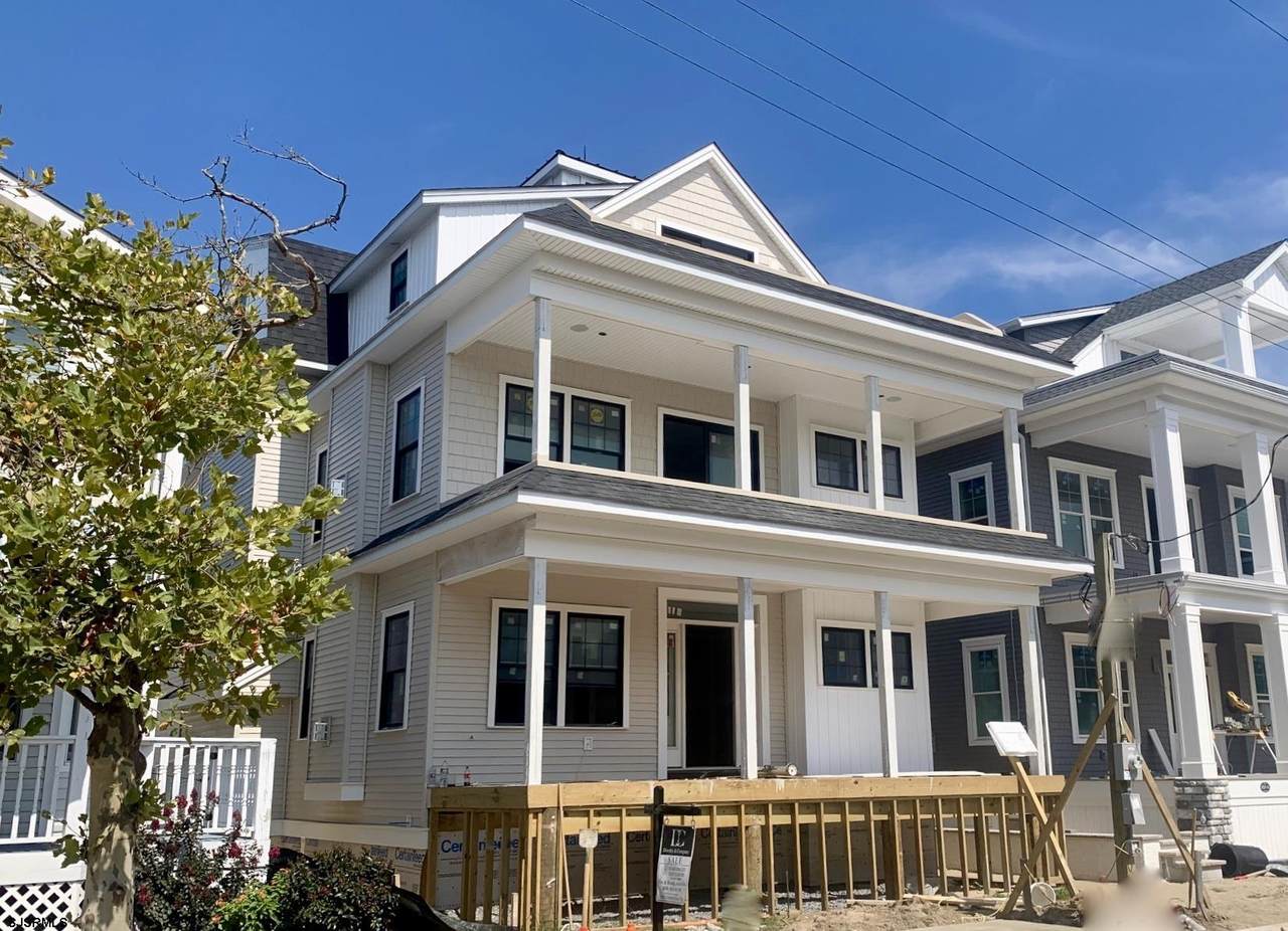 817 Park Place - Photo 1