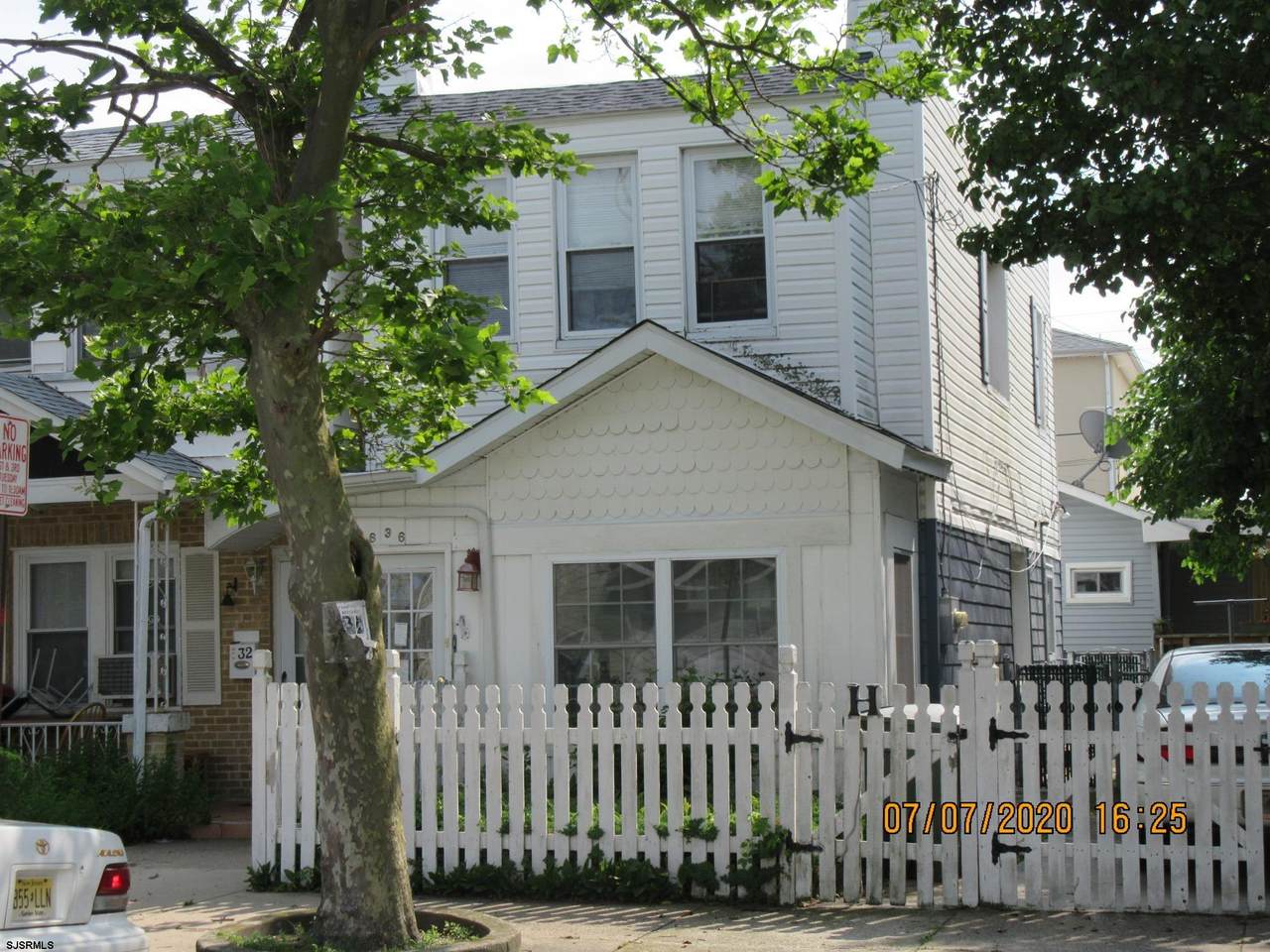 636 Trenton - Photo 1