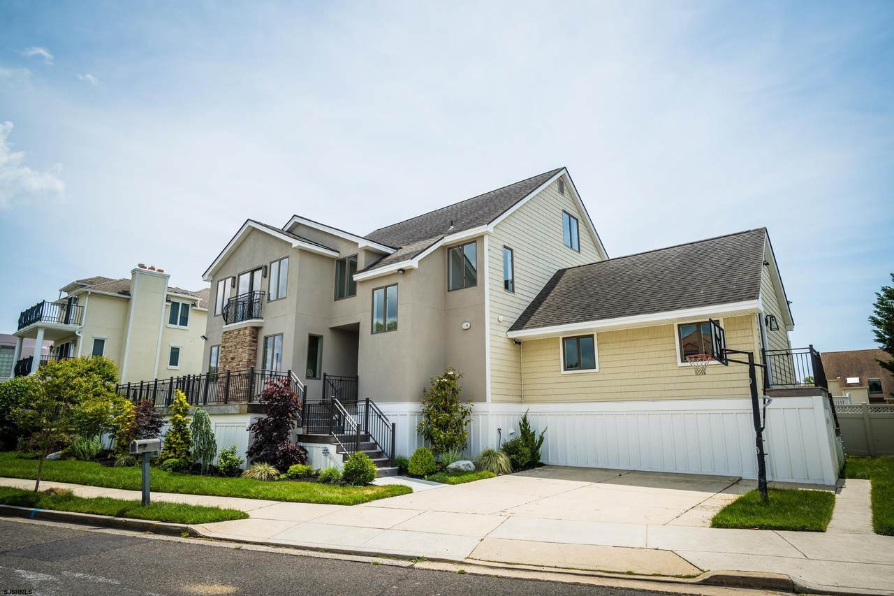 7600 Bayshore Dr - Photo 1