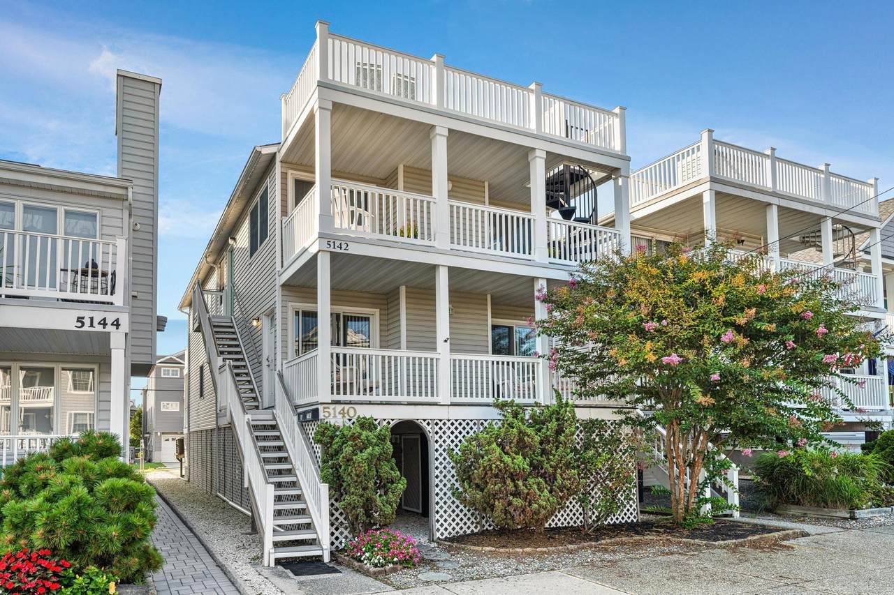 5140 Asbury - Photo 1