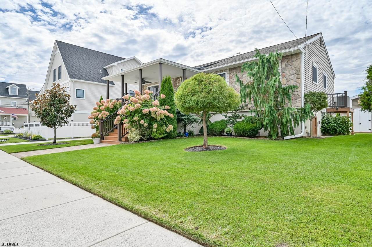 304 Cornwall - Photo 1