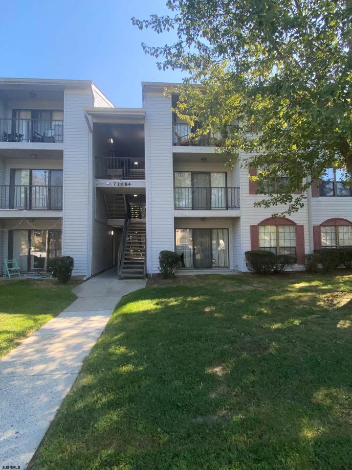 79 Colonial Court - Photo 1