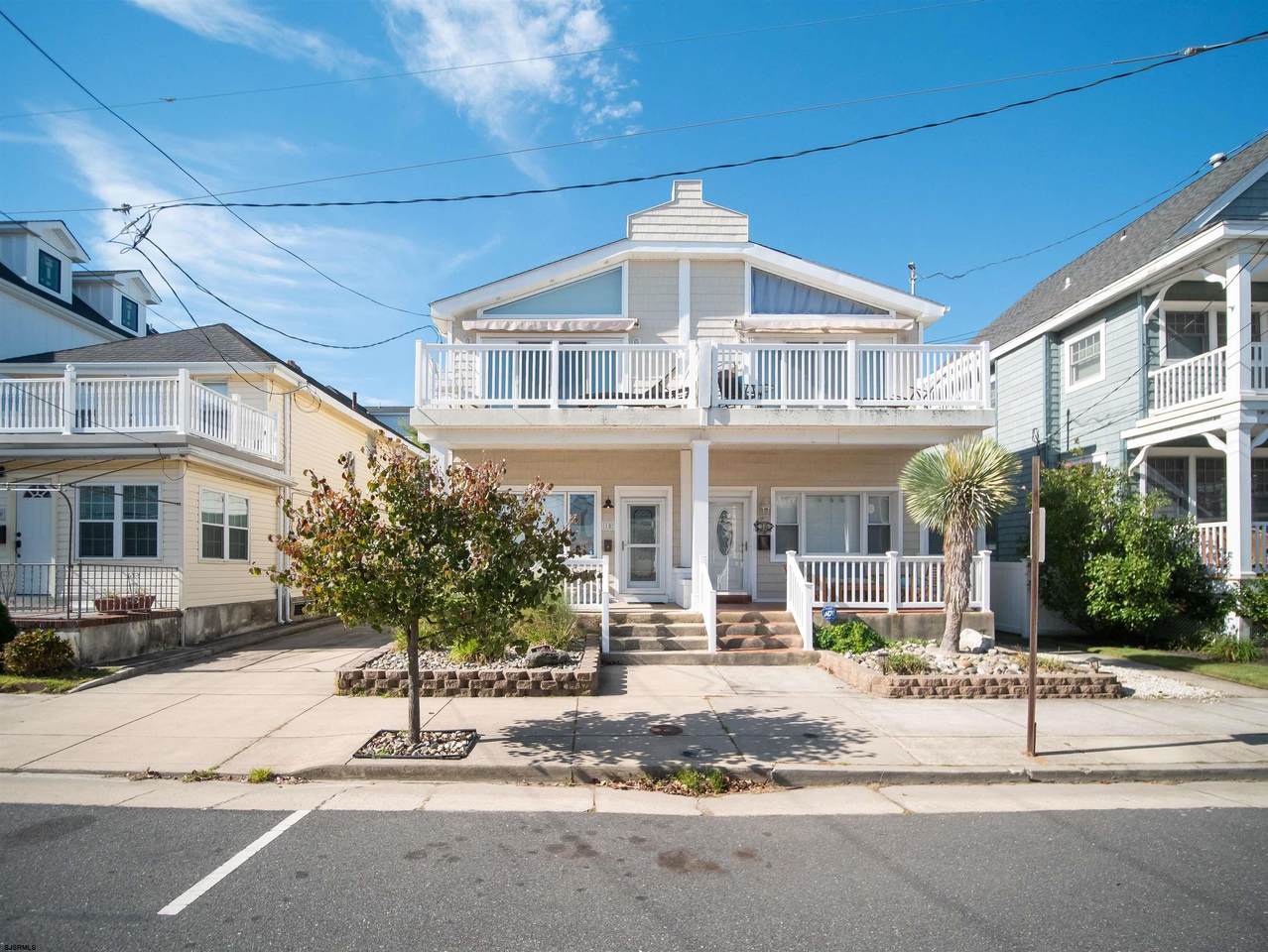 18 Coolidge - Photo 1