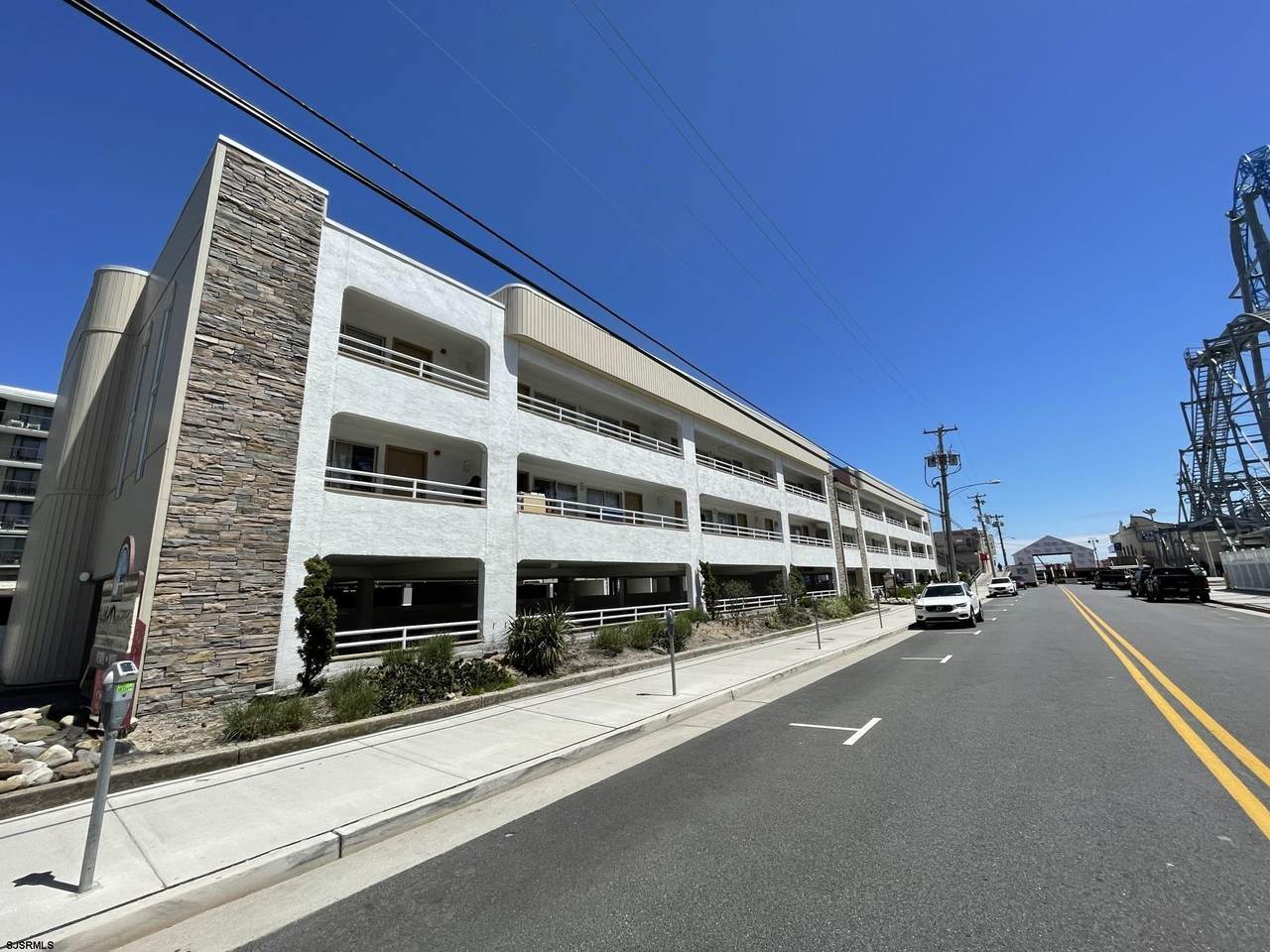 801 Tenth - Photo 1