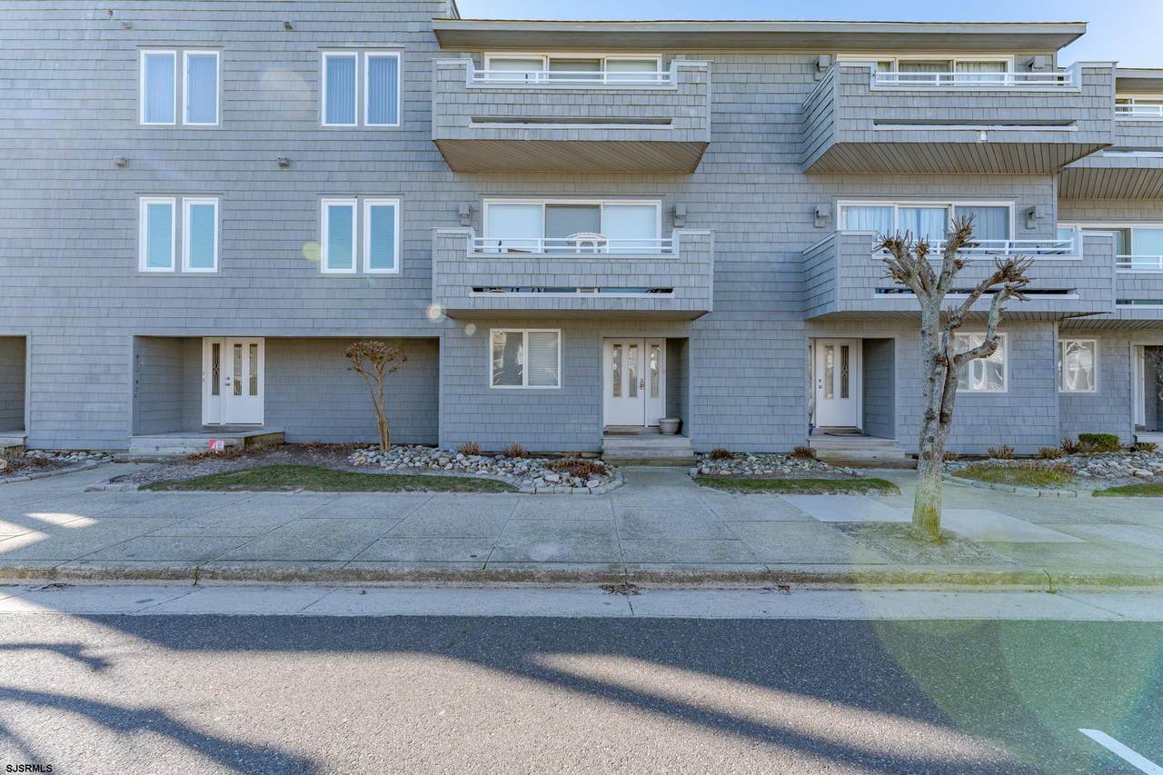 918 Pennlyn - Photo 1