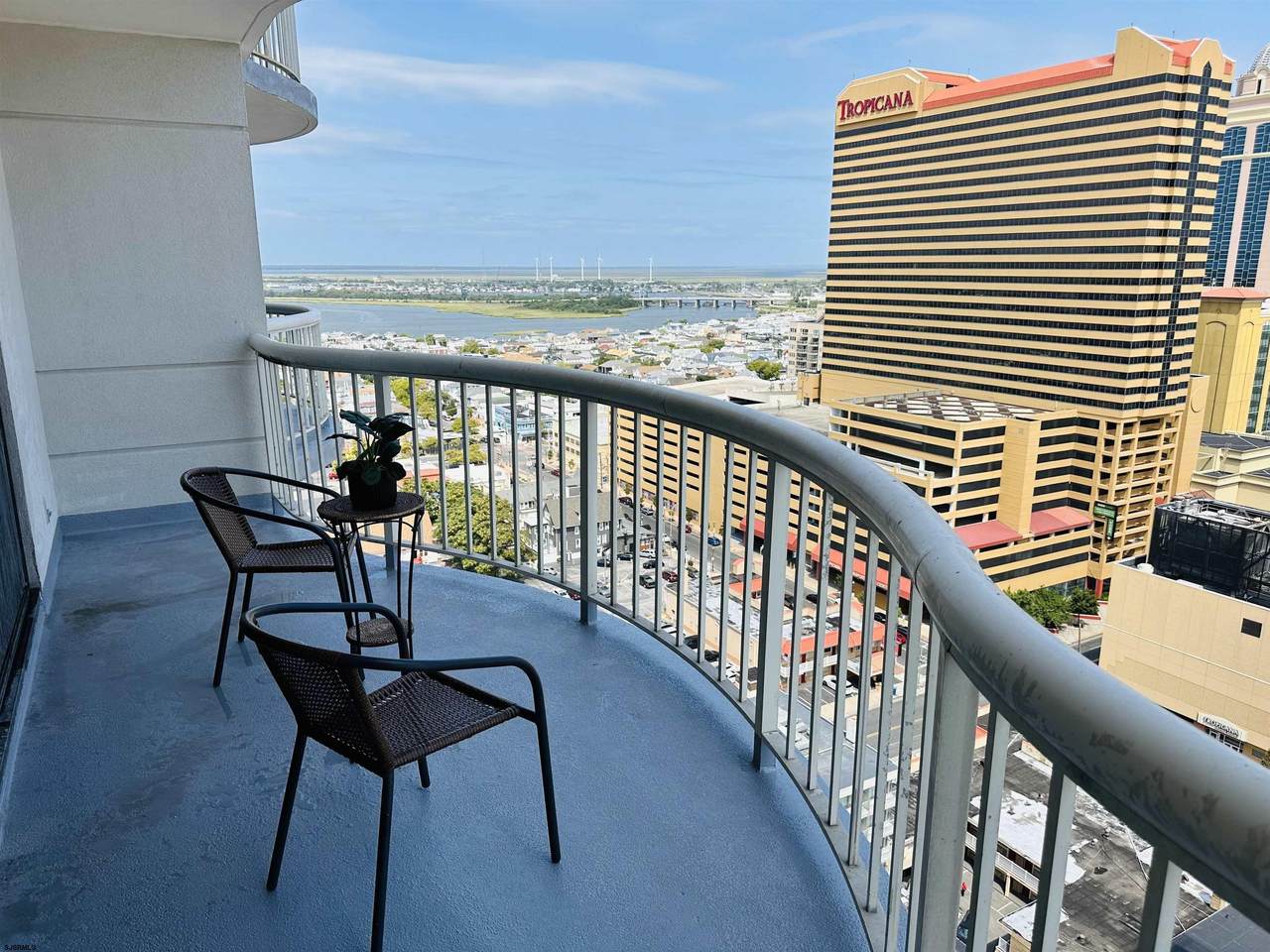 3101 Boardwalk - Photo 1
