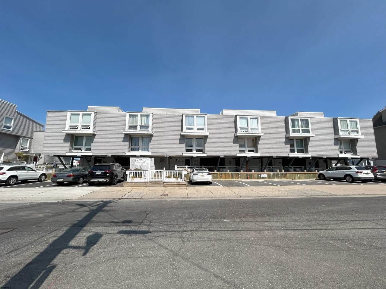 151 Annapolis Ave - Photo 1