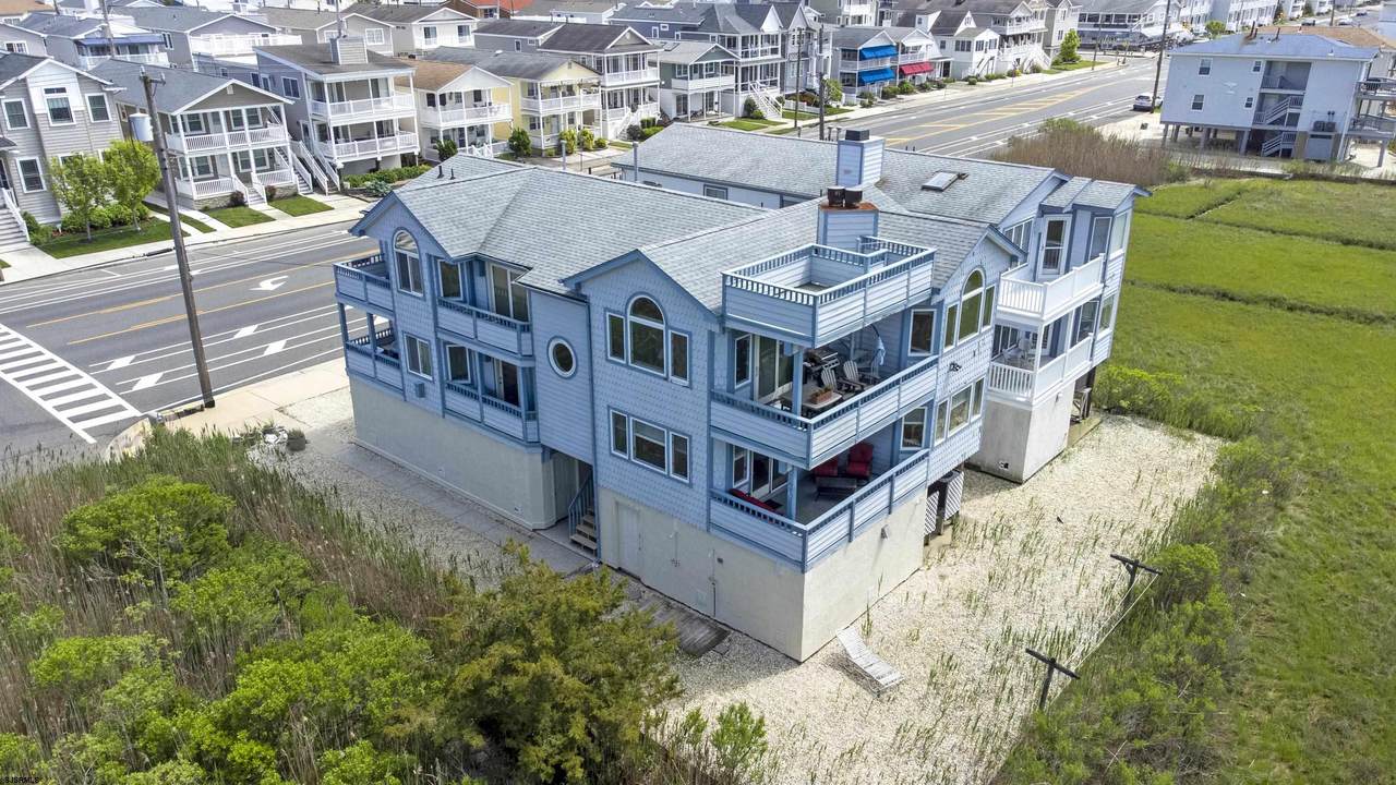 3900 West - Photo 1