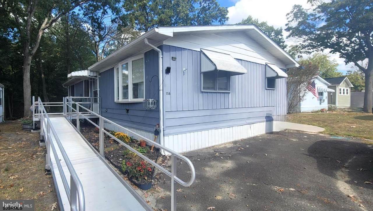 158 Country Lane - Photo 1