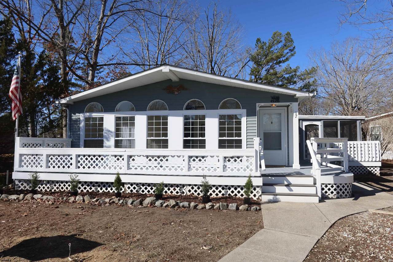 17 Chestnut Ct - Photo 1