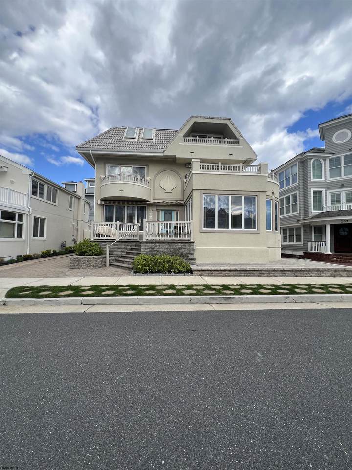 105 Clermont - Photo 1