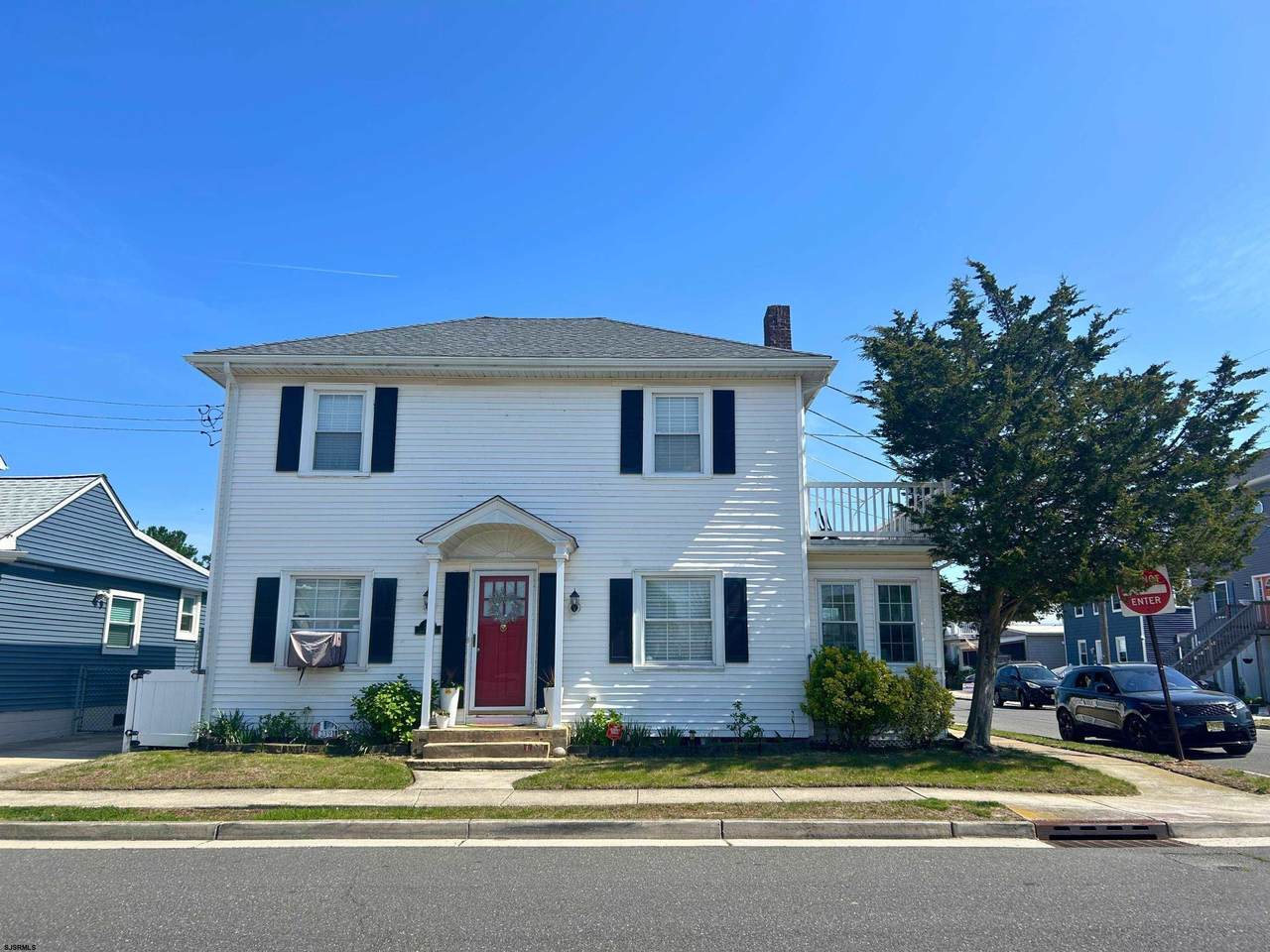 239 Dudley Ave - Photo 1