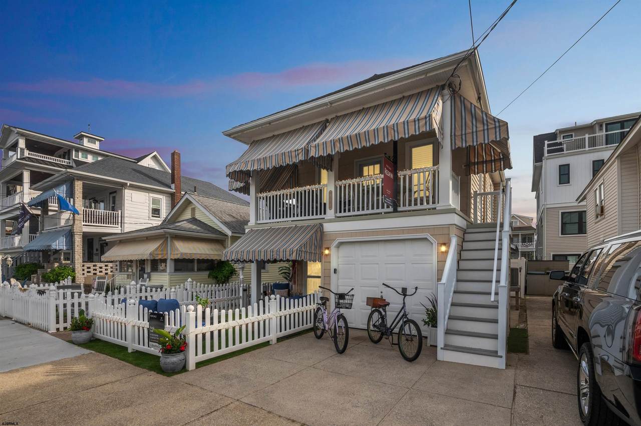 816 St James - Photo 1