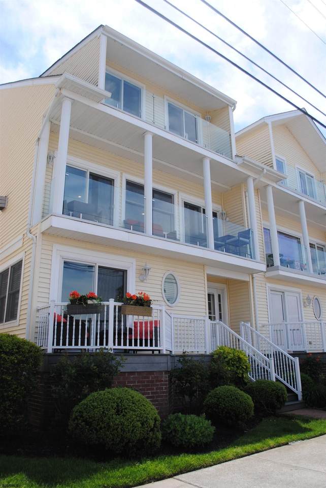 9406 Amherst Ave - Photo 1