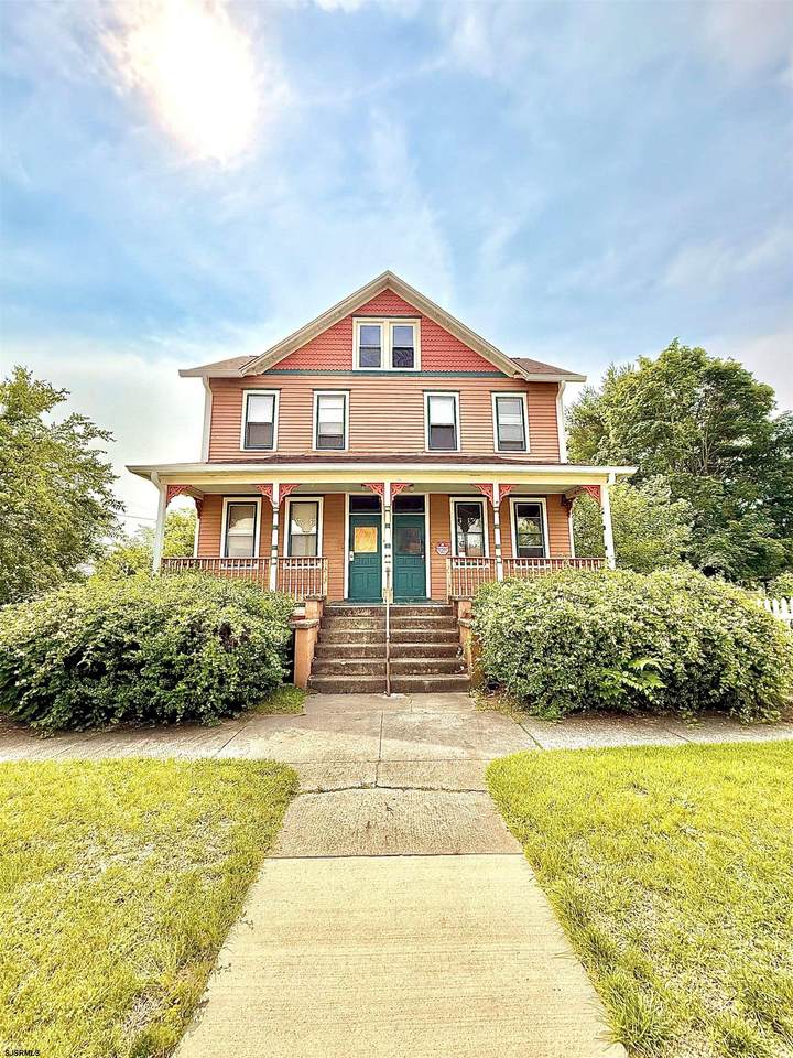 152 Chicago Ave - Photo 1