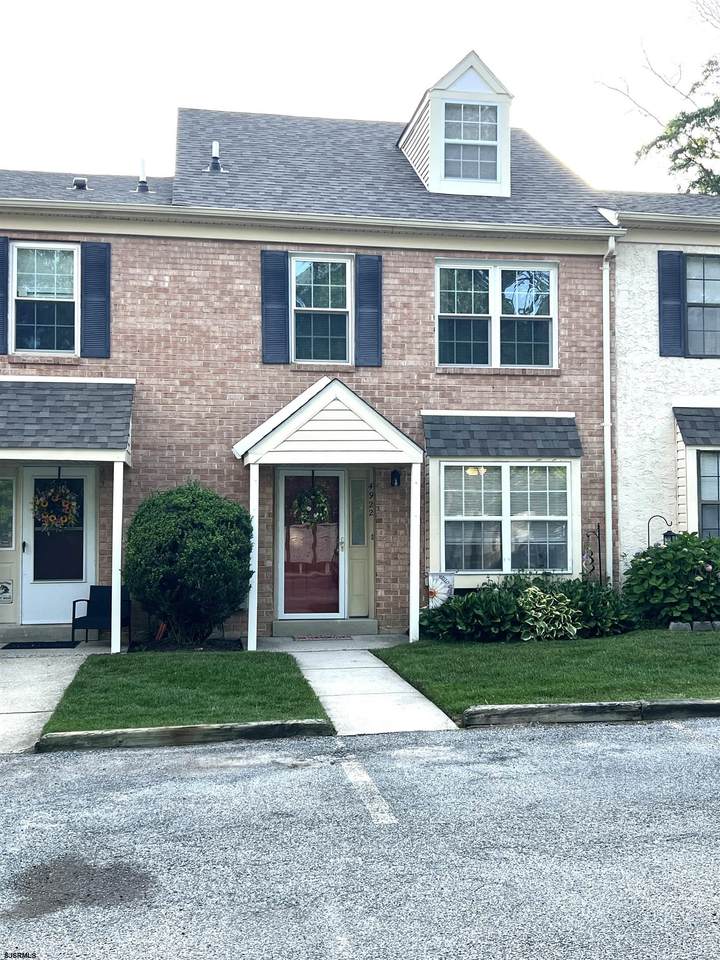 4922 Winterbury - Photo 1