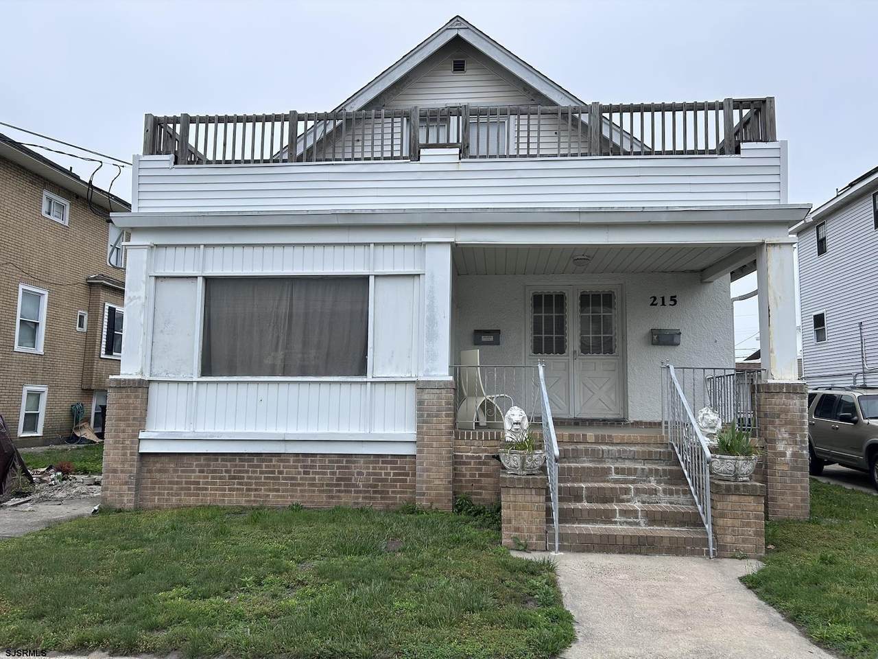 215 Dorset - Photo 1