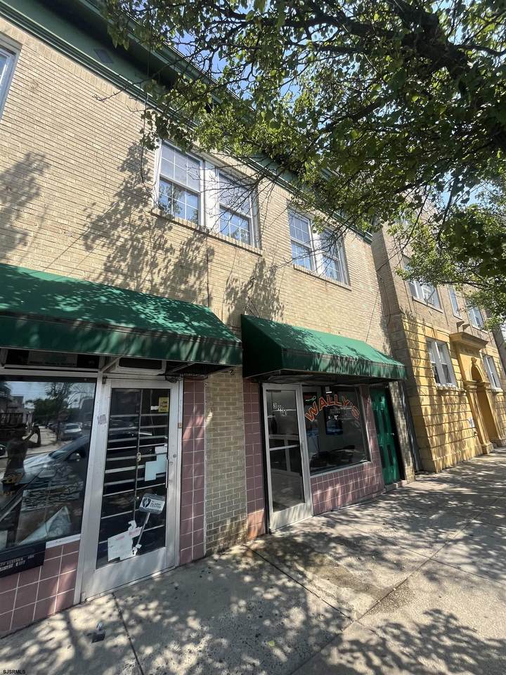 3911 Ventnor - Photo 1