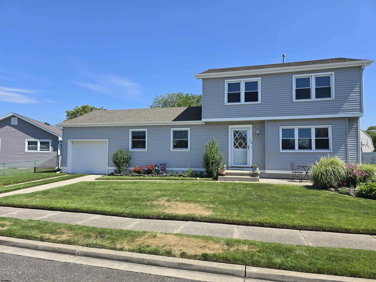 104 Hudson Drive - Photo 1