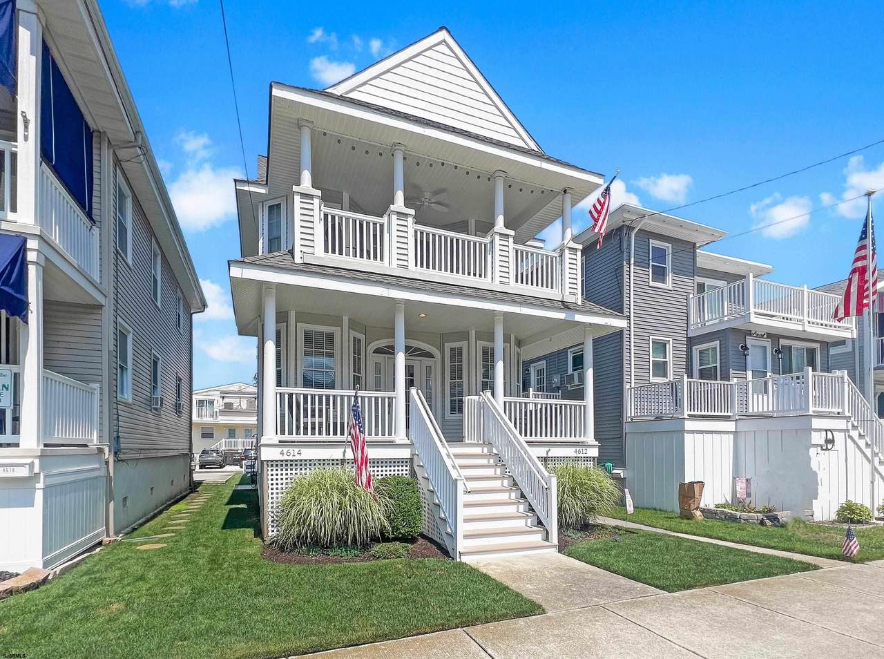 4612 Asbury - Photo 1