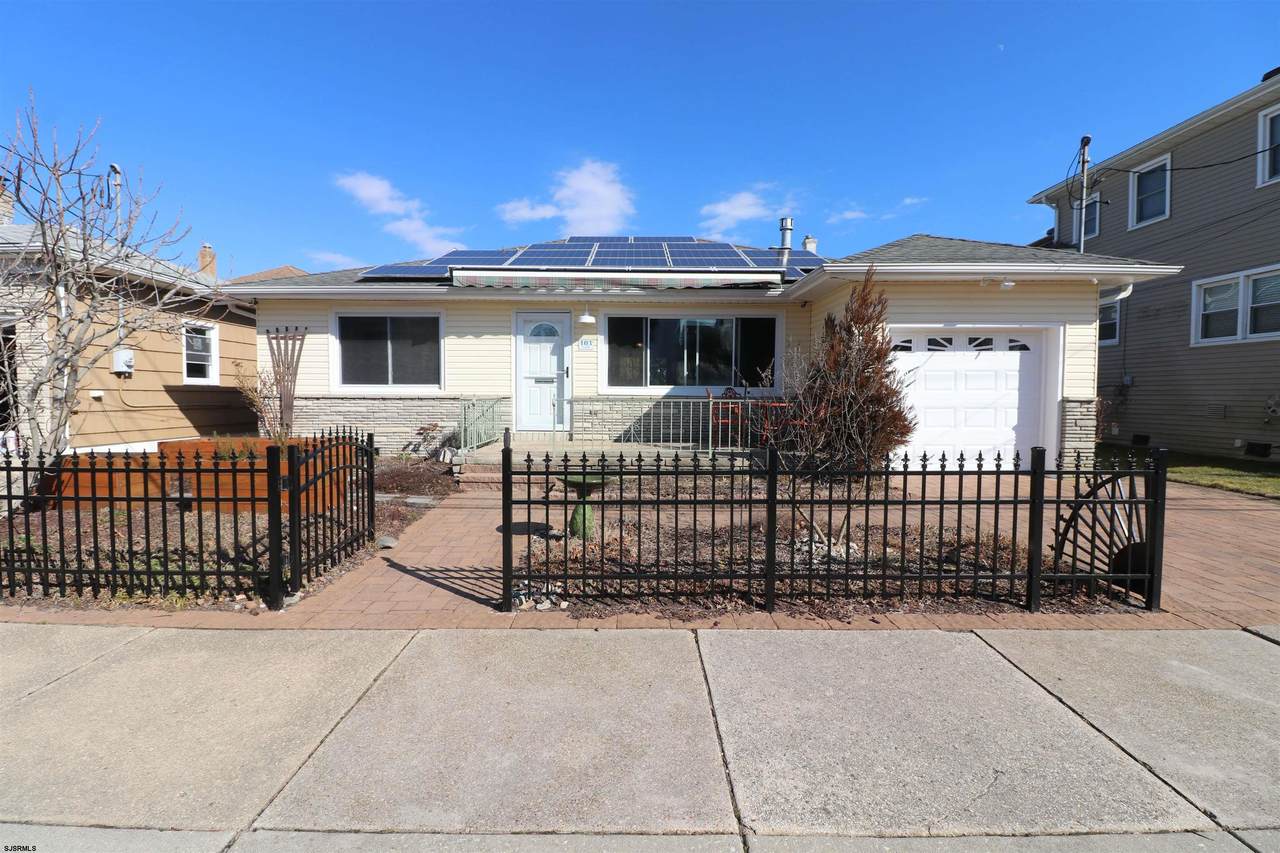 103 Fredericksburg - Photo 1