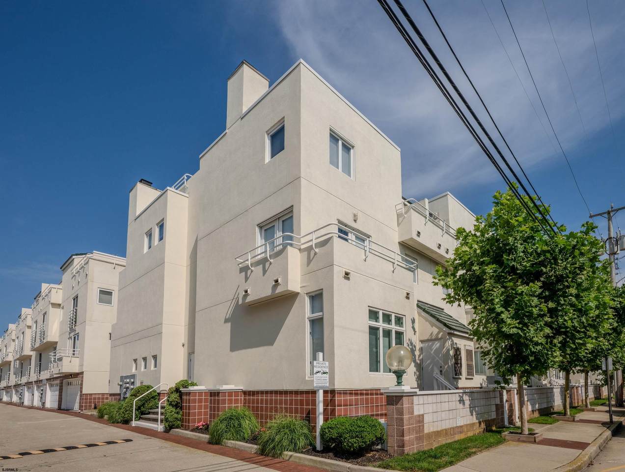 7701 Atlantic - Photo 1