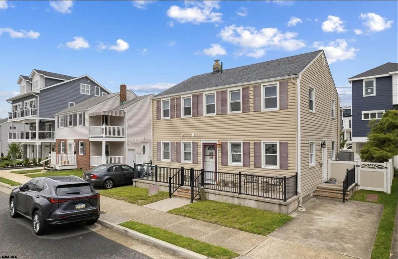 303 Wilson Ave - Photo 1